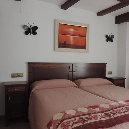 Apartamentos Turisticos El Refugio Мора-де-Рубьелос Экстерьер фото