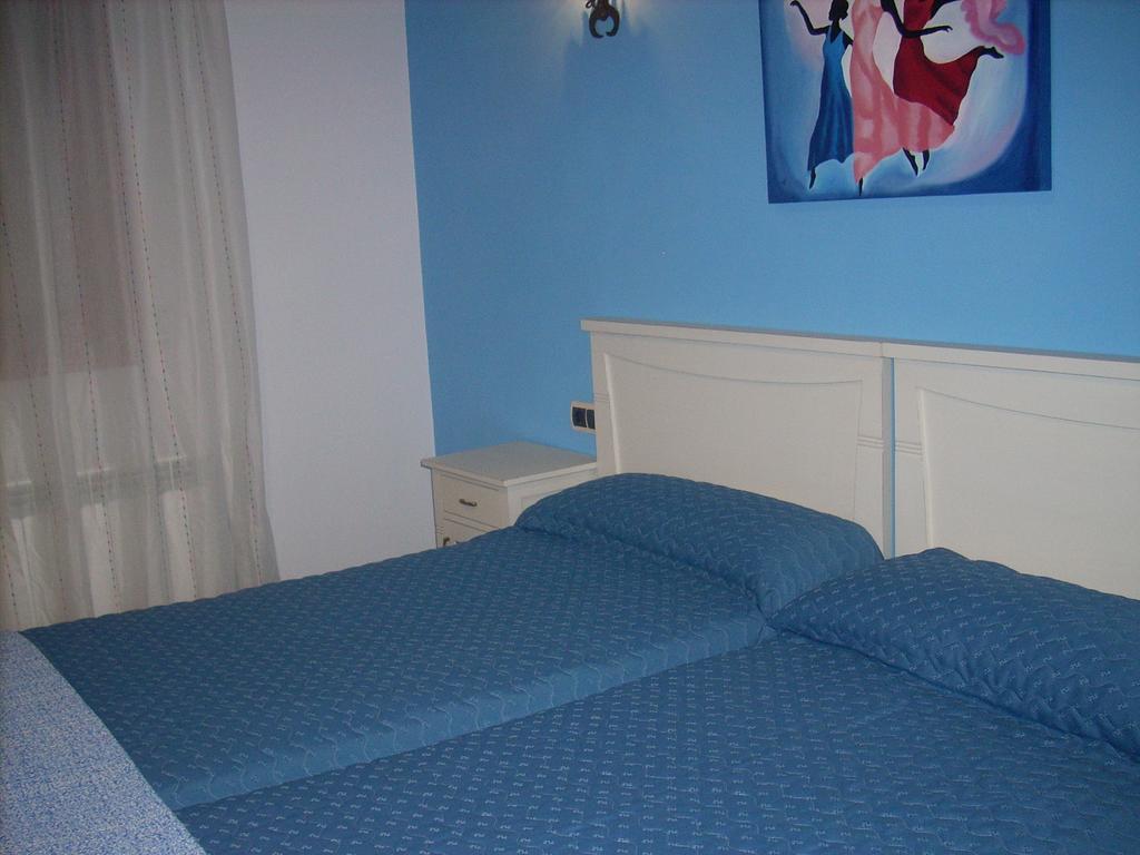 Apartamentos Turisticos El Refugio Мора-де-Рубьелос Номер фото